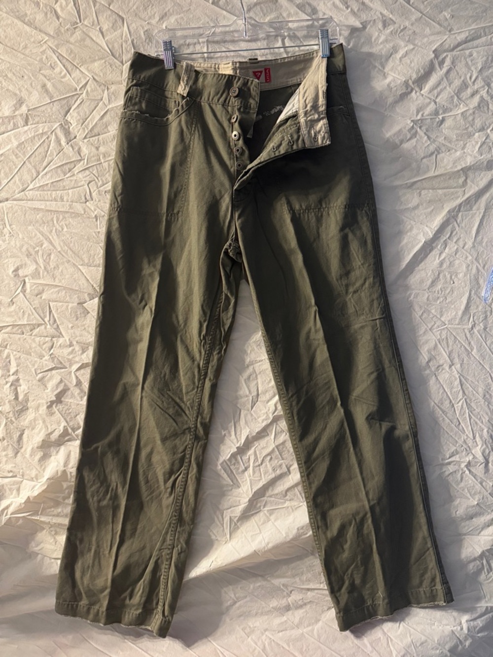 Guess 90’s Y2K Men's Olive Green Button-Fly Destressed Chinos